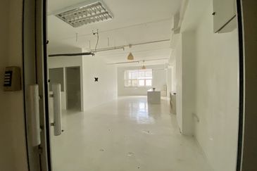 Wisma Zelan(Number One Business Centre)