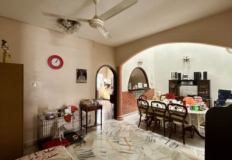 Taman Taynton (Taynton View)