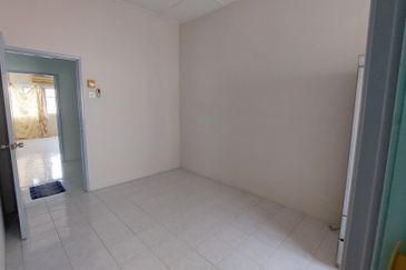 SL 9, Bandar Sungai Long