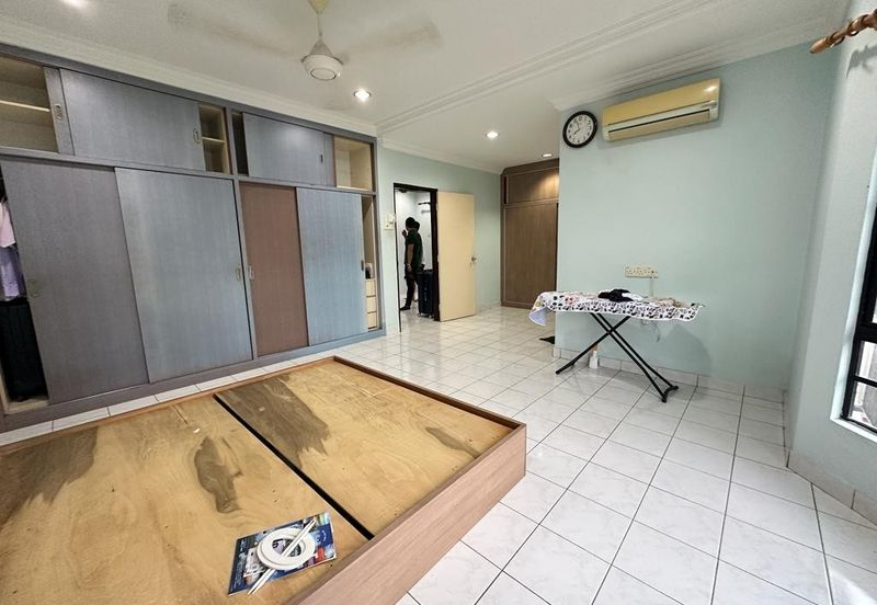 Bandar Sungai Long, Bandar Sungai Long, Selangor