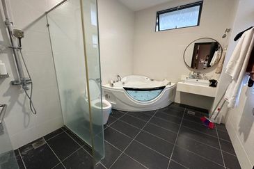 2 Storey Bungalow House  Wira Mutiara, Sungai Long