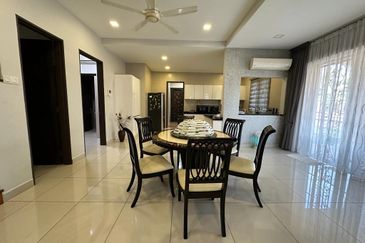 2 Stry Semi-D  Goodview Residence