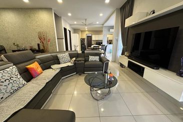 2 Stry Semi-D  Goodview Residence