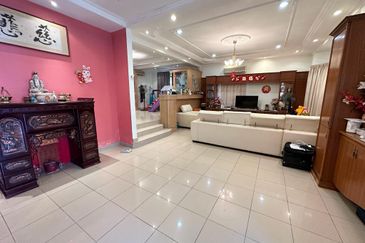 2 Sty Semi-D bandar Sungai Long