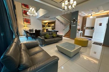 3 Sty Semi D CORNER  Bandar Sungai Long cheras