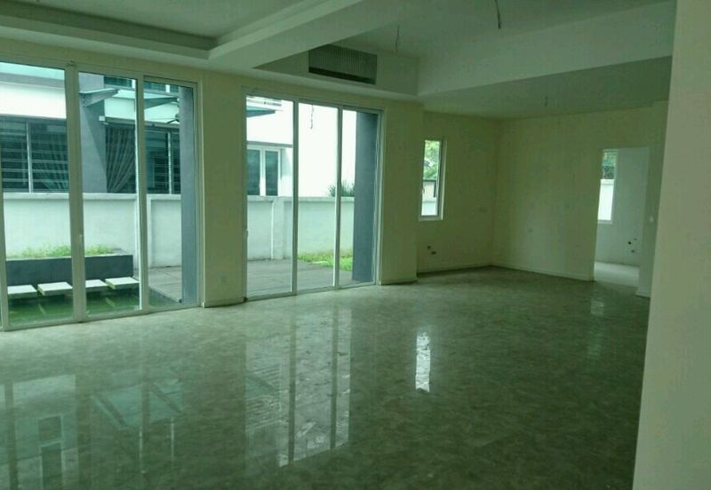 3 Storey Semi D  Sungai Long cheras