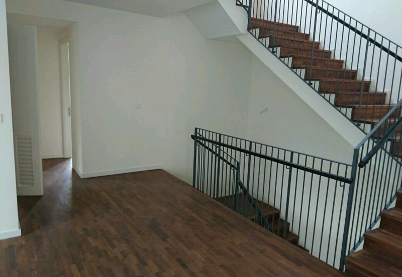 3 Storey Semi D  Sungai Long cheras