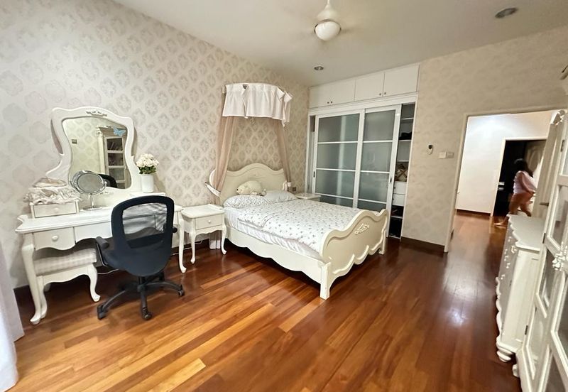  2 Sty Semi-D @ Bukit Sungai Long Cheras