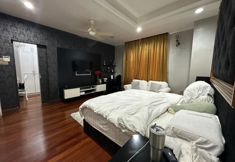  2 Sty Semi-D @ Bukit Sungai Long Cheras