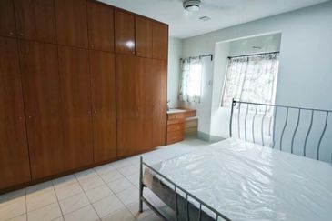 3 Storey Townhouse @ Bandar Damai Perdana