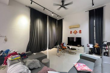 3 Story Semi-D at D'Impian Balakong