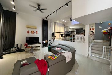 3 Story Semi-D at D'Impian Balakong