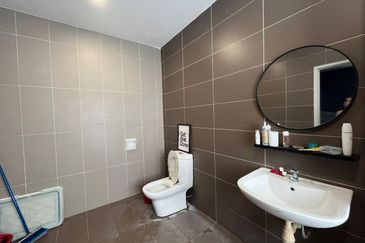 3 Story Semi-D at D'Impian Balakong