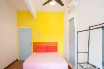 3 Story Endlot Terrace at D'Impian Tropika (Aster)