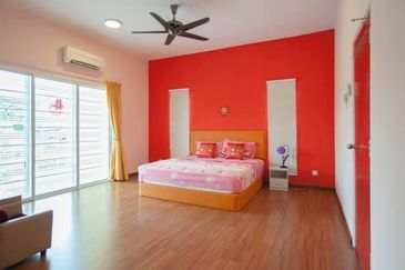 3 Story Endlot Terrace at D'Impian Tropika (Aster)