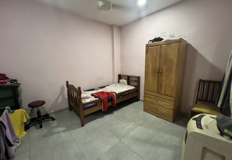 2 Sty Happy Garden endlot with land unit