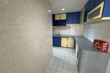 Green Acre Sungai Long condo