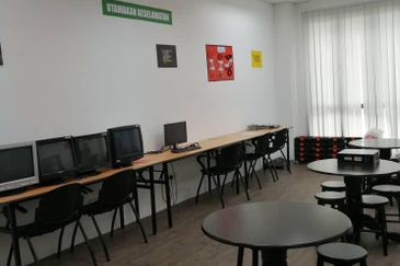 3 Storey Shoplot  Bandar Bukit Puchong Newtown 