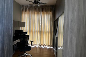 2 Storey PentHouse  Casa Green Condominium