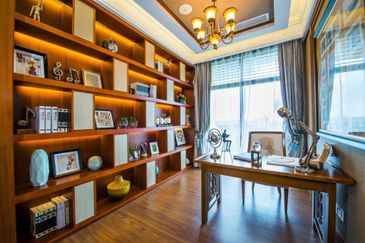 3 storey -Luxurious Bungalow  Semenyih