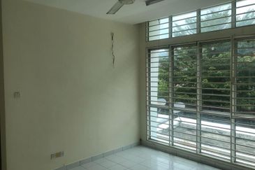  Palm Walk 3, Sungai Long