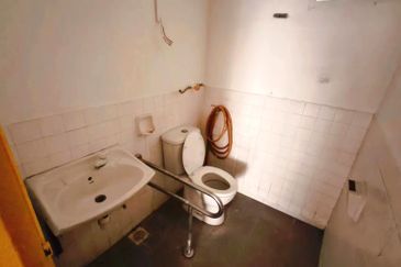 2 Storey Terrace  Taman Bukit Teratai, Ampang