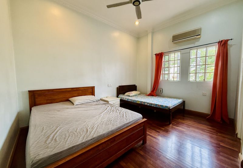 Taman supreme cheras  2 Storey Corner Terrance House for Sale