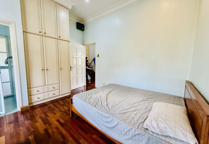 Taman supreme cheras  2 Storey Corner Terrance House for Sale