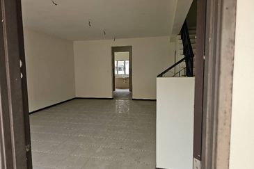 2 Sty Terrace @ SL 2, Sungai Long 