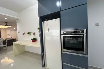 Renovated 3 Story Corner Terrace at D'Impian Tropika