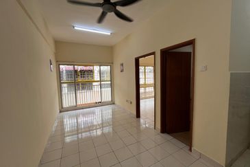 Suria Apartment Damansara Damai