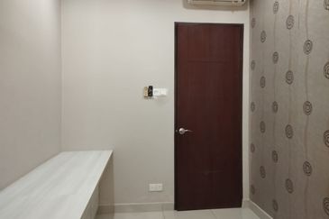 2 storey terrace house  Bandar Puteri Puchong for sale
