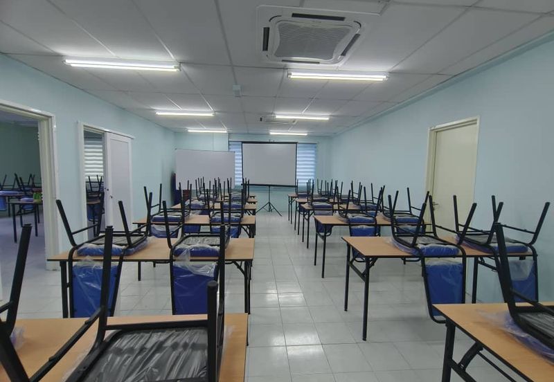 2.5 Storey Semi-D Factory  Beranang, Semenyih Selangor