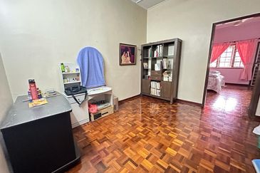 SL 6, Bandar Sungai Long