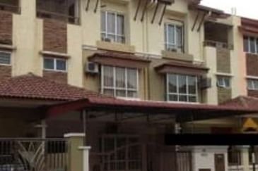 2.5 Storey House Taman Prima Tropika Seri Kembangan 
