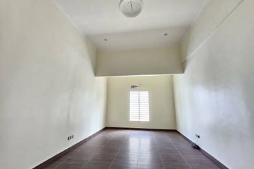 Desa Meringin Country Height Kajang