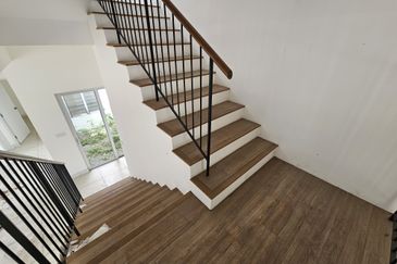 Parkfield Residences, Tropicana Heights