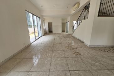 Parkfield Residences, Tropicana Heights