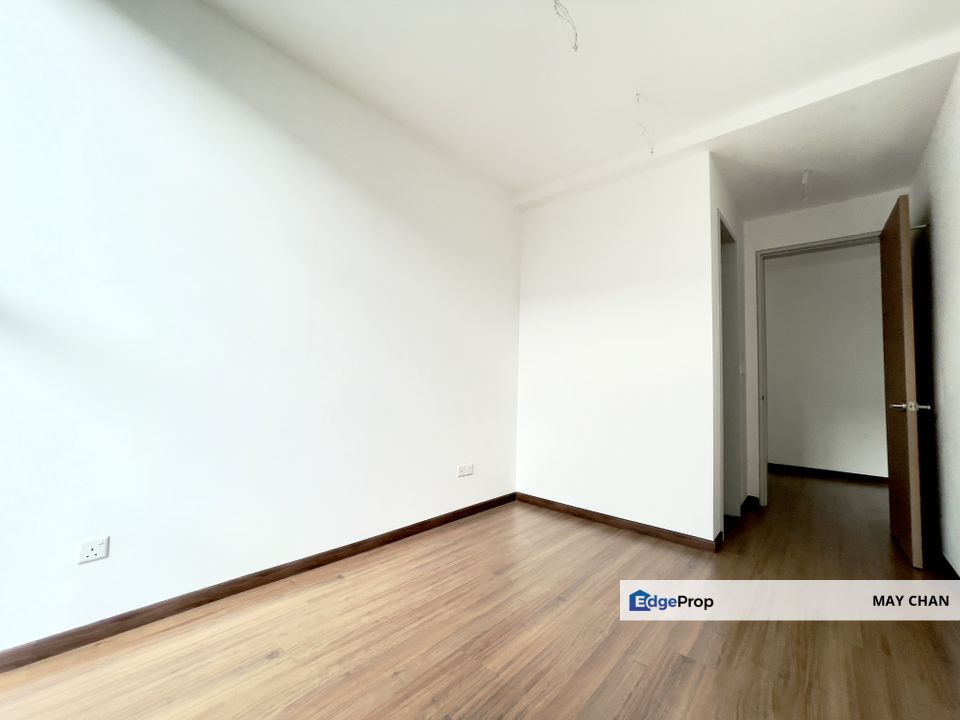 Brand New 3 Storey House ( Dual Key) Taman Puchong Legenda, Selangor, Puchong