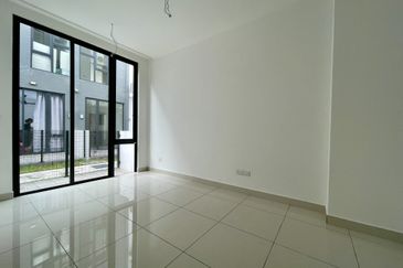 Taman Puchong Legenda