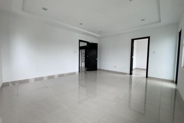 3 Storey bungalow bandar mahkota cheras Cheras