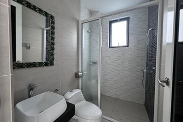 3 Storey bungalow bandar mahkota cheras Cheras