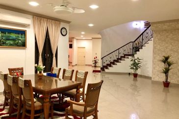 Taman Bukit Meringin Kajang Bungalow