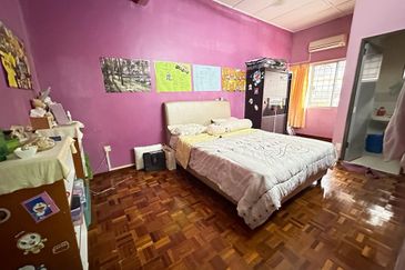 2 Storey Terrace @ SL 6, Bandar Sungai Long