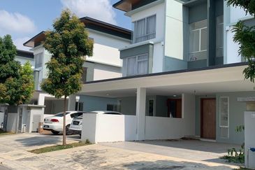 3-Storey Semi D cluster @ Parkfield Tropicana Height  Kajang 