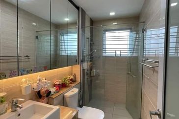 3 Storey Endlot Superlink @ Taming Indah 2, Sungai Long