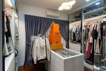 3 Storey Endlot Superlink @ Taming Indah 2, Sungai Long