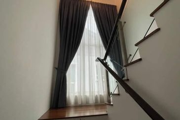 3 Storey Endlot Superlink @ Taming Indah 2, Sungai Long