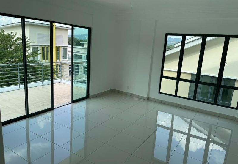 3 Storey Semi D, Corner unit, Mahkota Hill Cheras