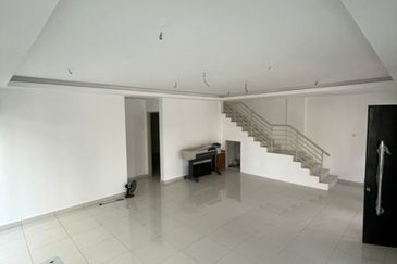 3 Storey Semi D, Corner unit, Mahkota Hill Cheras